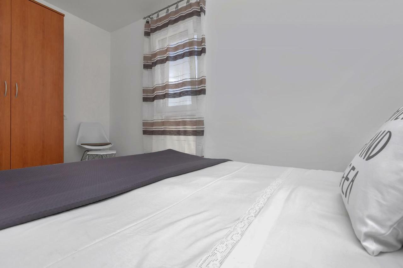 Apartment Kate Podgora Esterno foto