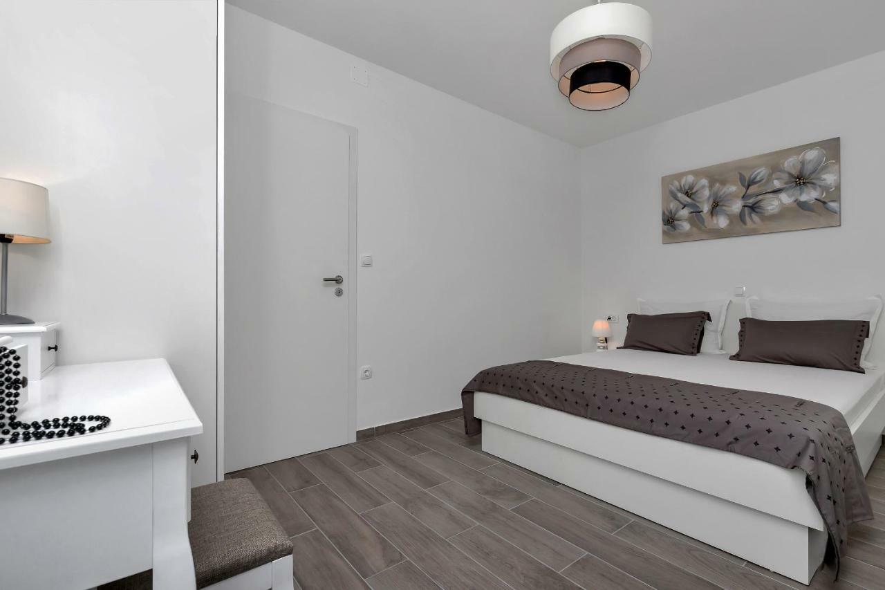 Apartment Kate Podgora Esterno foto