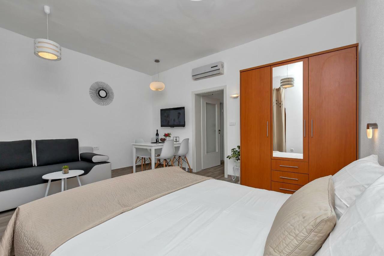 Apartment Kate Podgora Esterno foto